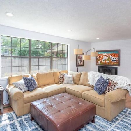 Experience Nirvana With Artwork Collections From Around The Globe Located In Lakewood Neighborhood In Se Boise Next To A Park, Minutes From Bown Crossing And The Boise River, 10 Minutes To Downtown, 4 Beds, Sleeps 8, Pets Welcome In Large Fenced In Y Extérieur photo