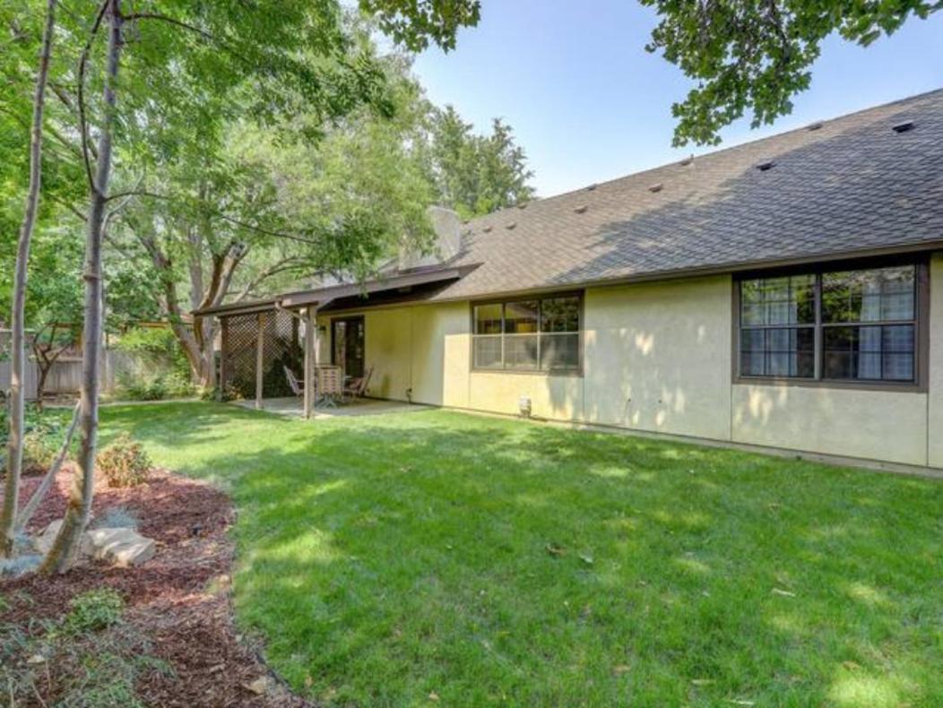 Experience Nirvana With Artwork Collections From Around The Globe Located In Lakewood Neighborhood In Se Boise Next To A Park, Minutes From Bown Crossing And The Boise River, 10 Minutes To Downtown, 4 Beds, Sleeps 8, Pets Welcome In Large Fenced In Y Extérieur photo